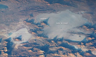 NASA calibrates its satellites using Salar de Uyuni