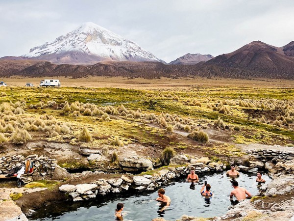 SAN PEDRO DE ATACAMA TO ARICA VIA UYUNI & SAJAMA NP – 6-DAY OVERLAND TOUR
