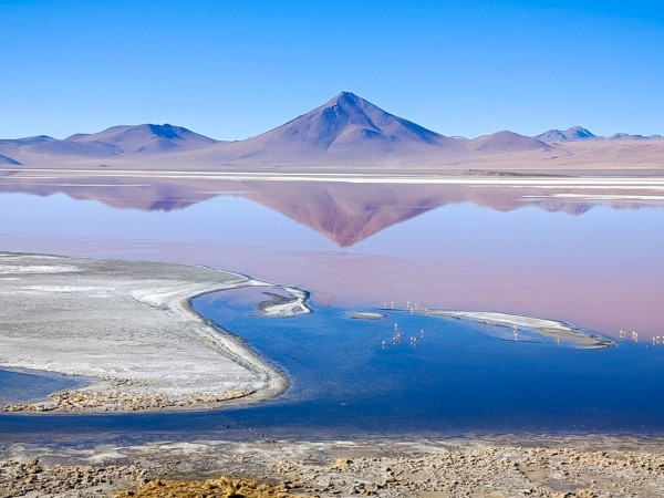 SAN PEDRO DE ATACAMA TO ARICA VIA UYUNI & SAJAMA NP – 6-DAY OVERLAND TOUR