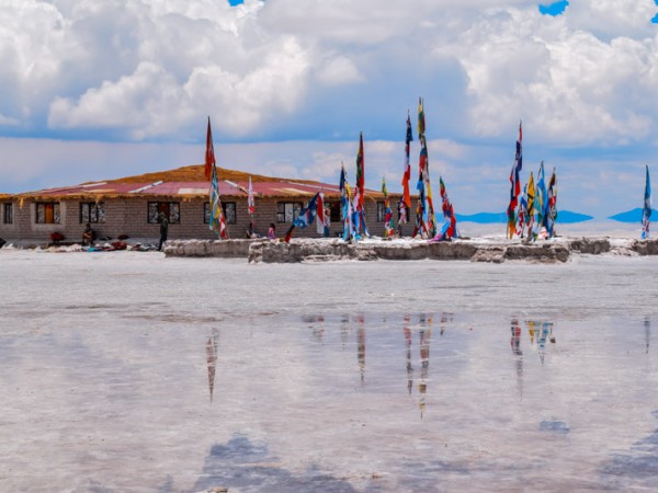 SALAR DE UYUNI - 2 DAY TOUR (SALT FLATS ONLY)